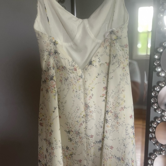 Superdown white with light floral mini dress. New without tags. - Picture 5 of 5